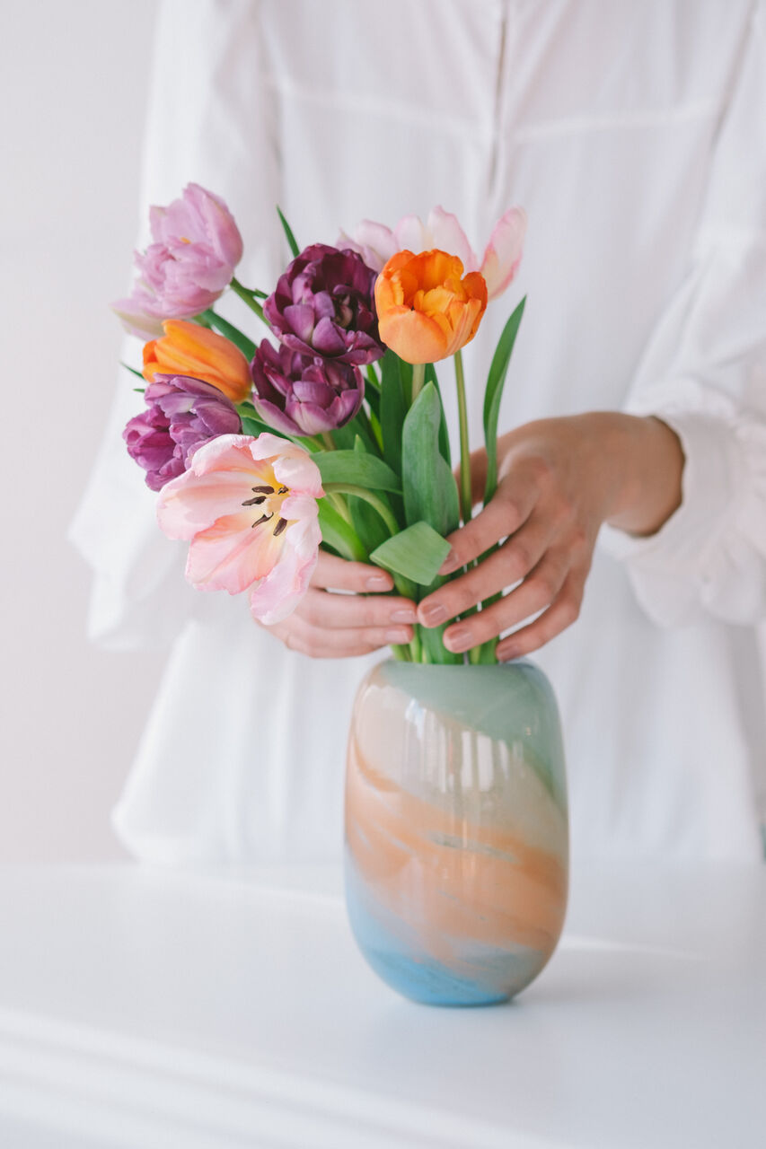チューリップのフラワーベース