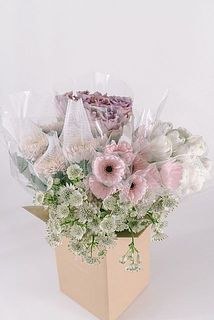 お届けイメージ（全寸100cmサイズの大きな箱にまとめてお送りします。）