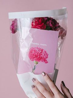 母の日のための特別なリーフレット付き。