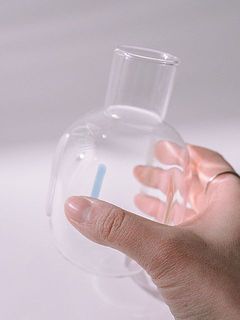 ランダムにカラーガラスが入ってかわいい！