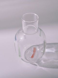 手作りのため、形や色には少し個体差があります。