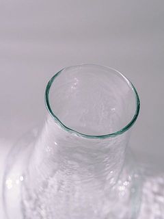  手作り商品のため、ガラスに若干の気泡や傷がある場合や、重さの個体差がございます。ご了承ください。