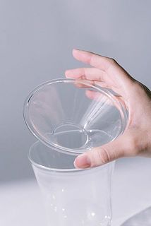 花留めは取り外し可能です。