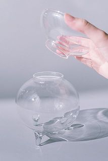 花どめは取り外し可能です。