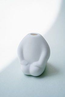 手のひらサイズ。高さ4.5〜5.5cm 口径4.5〜5.5cm
