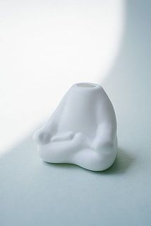 手のひらサイズ。高さ 4.5〜5.5cm  口径 4.5〜5.5cm