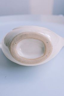 底は縁取られており、安定感があります。