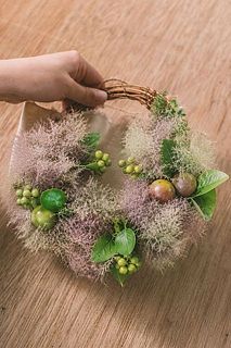 根元に巻き付けながら、ぐるぐる作っていきましょう。