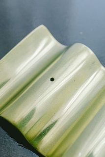 お線香立て用の穴もついています。