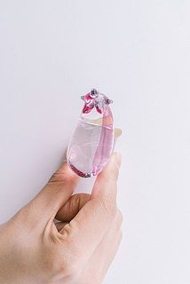 光によって色づき方に差があります。