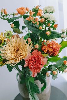 花材はおまかせになります。何が届くかはお楽しみに✨