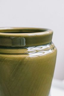 釉薬の特性上、発色の仕方に個体差があります。