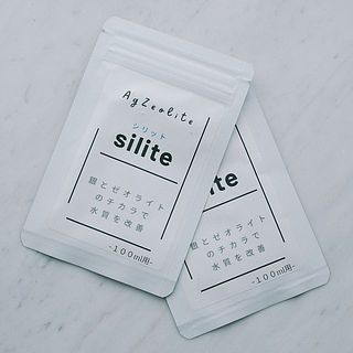 2袋セットでお届け。1袋あたり100mlの水に使用できます。