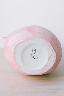 商品の特性上、あえて塗りムラのあるデザインです。