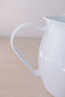 大きな持ち手付き。