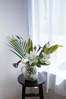剣山なしの場合
お花が自由な方向を向いています。