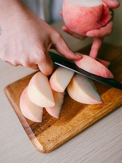 大きくカットしても、小さめでもどちらでもOK。お好みで。