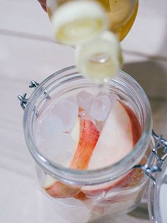 穀物酢を少し入れると、痛み予防になります。