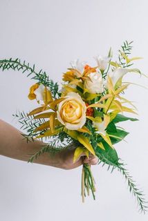 お届け一例（お花の内容は毎回異なります）