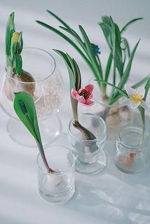 グラスやジャムの空き瓶、プリンの容器などおうちにあるものでかわいく楽しめます。