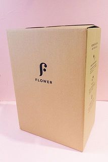 大きな箱でお届けします。