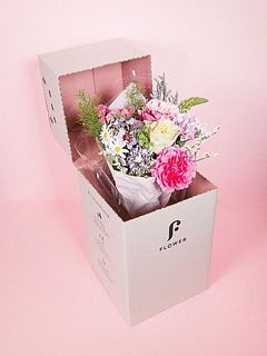 ギフト専用BOXでお届けします