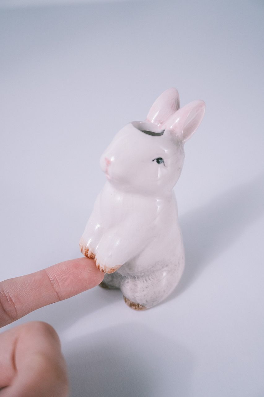 うさぎの一輪挿し
