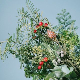 香りのスワッグ「ミモザとモミの木」