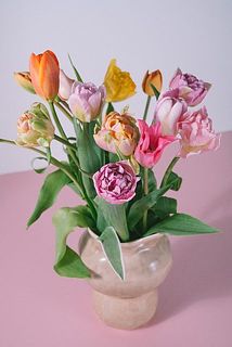 まとめてどっさり飾っても、色々な場所に飾っても素敵です。