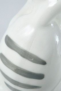 模様は手書きで描かれているので個体差があります。