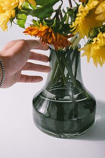 シンプルなので花を引き立ててくれます。
