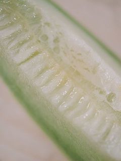 しっかりジューシーな甘み。常温保管で数日間追熟してくださいね。
