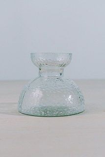 高さは約7.5cm。ぽってりとしたフォルムです。
