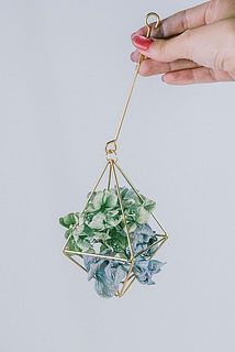 ドライフラワーにした紫陽花を詰め込むとこんなにかわいい！