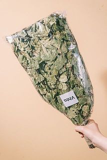 袋に梱包した状態でお届けします。