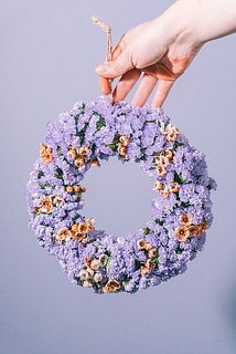 お好みで花材を足したり、リボンを巻いて楽しんで✨