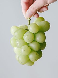 今回はシャインマスカット（400g）1房も入る贅沢なフルーツアソートです😍