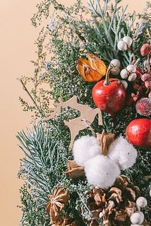 天然素材や造花を使用しているため、長く楽します。