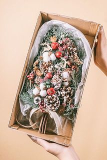 箱に入れてお届け。