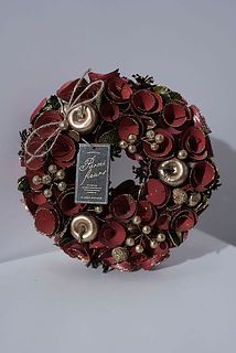 ドライ加工されたものや天然素材のパーツを使っています。保管すれば、来年も楽しめますよ。