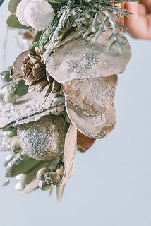 一部、色が落ちている箇所がございます。