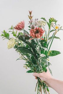 お届け例（お花の内容は毎回おまかせになります）