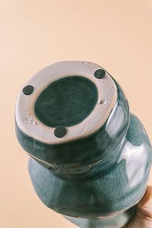 底面に傷や欠けがある場合がございます。ご了承ください。