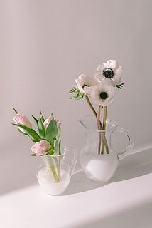 2サイズ販売中。お部屋のサイズに合わせて飾ってみて。