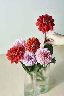 赤とピンクのいちごのような色合わせ🍓