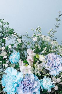 フローズンブルーのおまかせブーケ