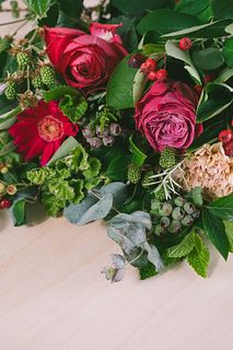 ミックスベリーとハーブのおまかせブーケ