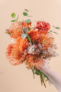 たっぷりピンクッションの秋色スワッグ