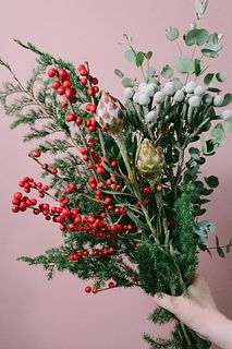 ウィンターベリーのフレッシュスワッグ