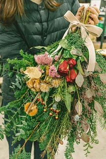 育てる贅沢ホリデースワッグ（オーナメント付き）